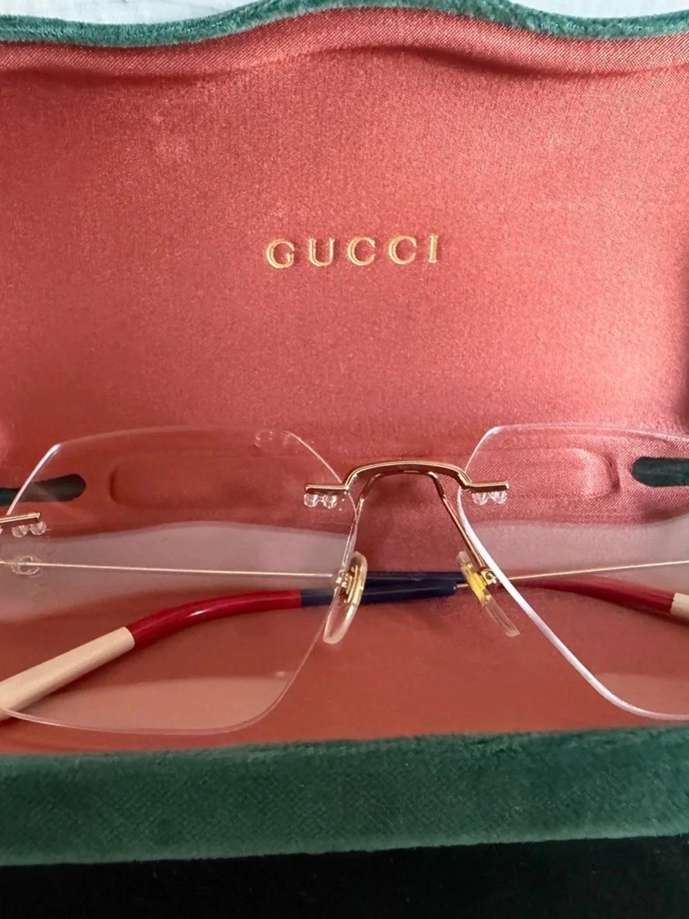 Gucci Hexagon Rimless Sunglasses with Gold Bridge and Clear Lens with Gucci logo - Picture 2 of 4